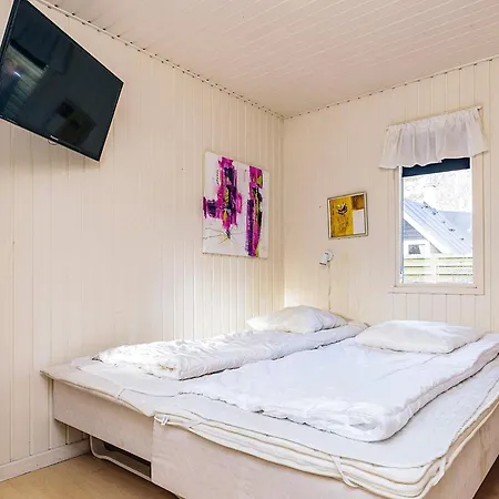 Vakantiehuis Three-Bedroom Holiday home in Hals 22 Hals