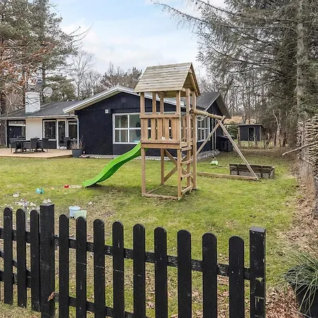 Three-Bedroom Holiday home in Hals 22 Hals
