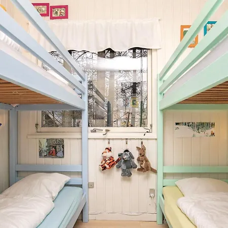 8 Person In Tatil Evi Hals